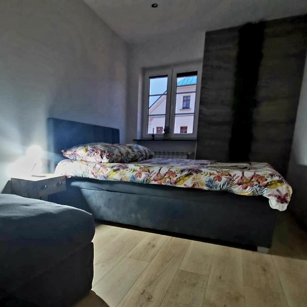 Rynek 23 Lux, Apartament Z Widokiem Na Ratusz Starego Miasta Gliwice Bagian luar foto